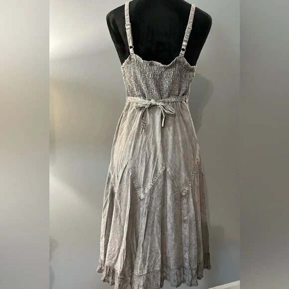 Elegant 🌞 SAKKS gray Lace-Trimmed sundress - Picture 3 of 12